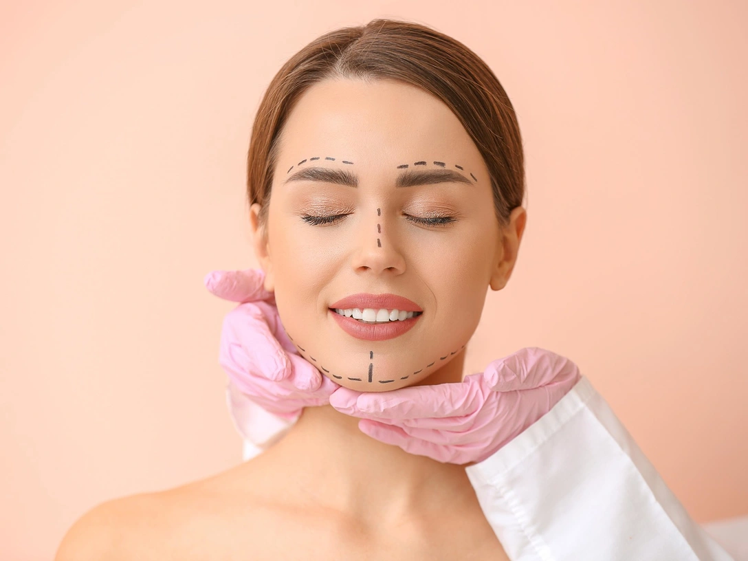 Слишком смело: 5 спорных пластических операций, которые делают за границей (но не решаются у нас) | marieclaire.ru