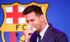 Плачет, пока весь мир аплодирует: Месси ушел из «Барселоны» после 21 года игры