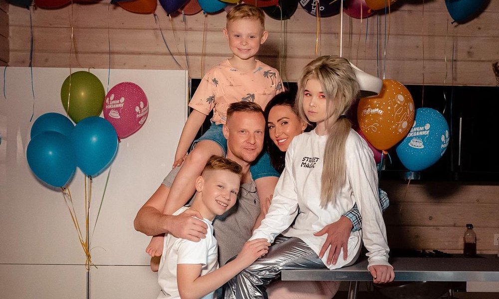 Футболист малофеев википедия семья и дети фото жены
