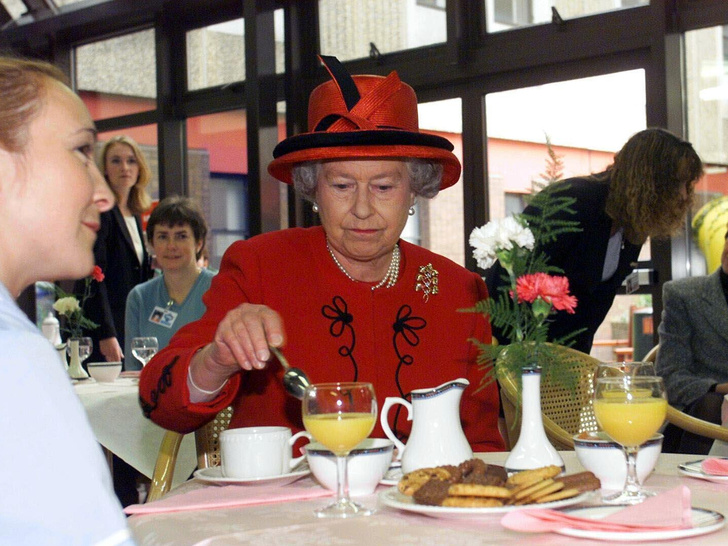 Почему Елизавета II не поправляется много лет: 8 секретов похудения от Королевы, которые стоит попробовать