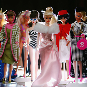 I'm a barbie girl: собираем образы, вдохновившись кукольными нарядами