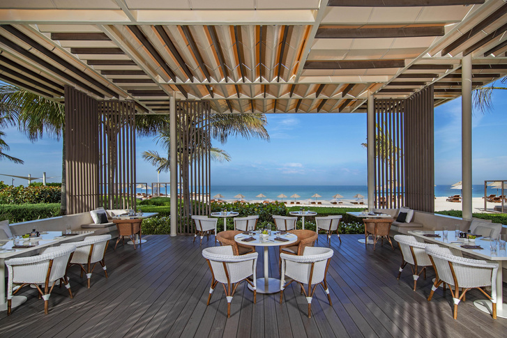 Oberoi Beach Resort, Al-Zorah: отель в ОАЭ по проекту Пьеро Лиссони