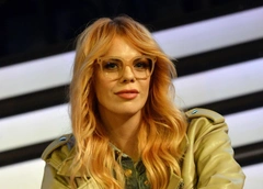 Анастасия Стоцкая рассказала, как оберегала детей от новостей о разводе
