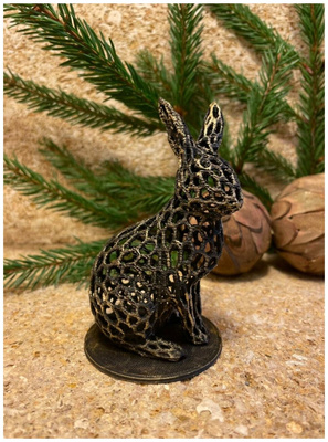 Декоративная фигурка под елку в виде Черного Кролика