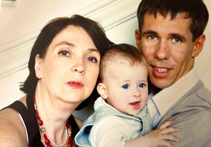 «Прости меня»: Алексей Панин обратился к умершей 9 дней назад матери
