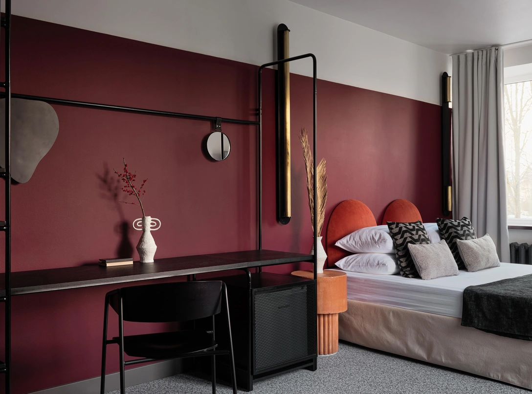 Яркий отель Karelinn в Великом Новгороде | Источник: Дмитрий Цыренщиков