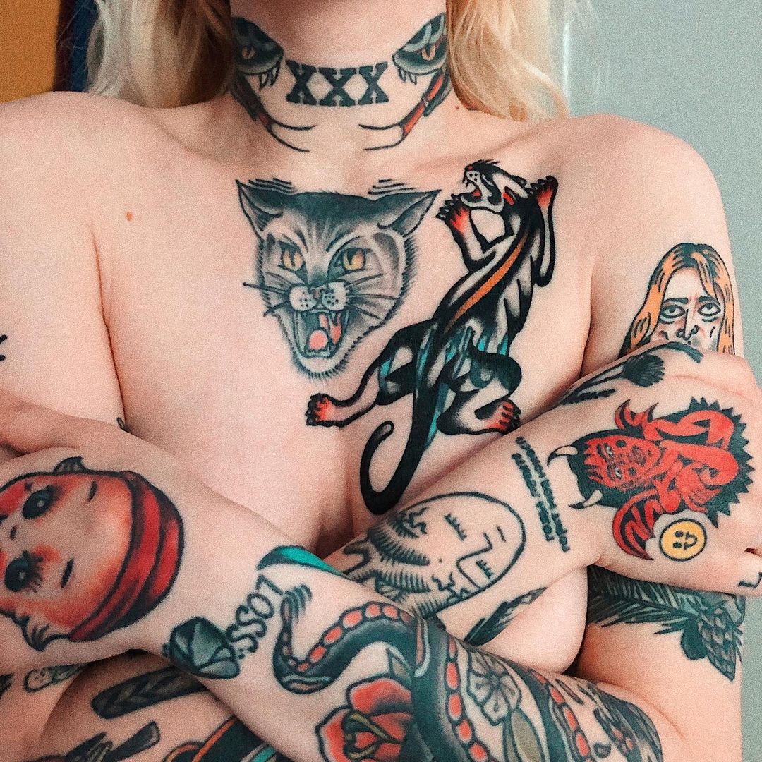 О чем говорят татуировки на теле девушки