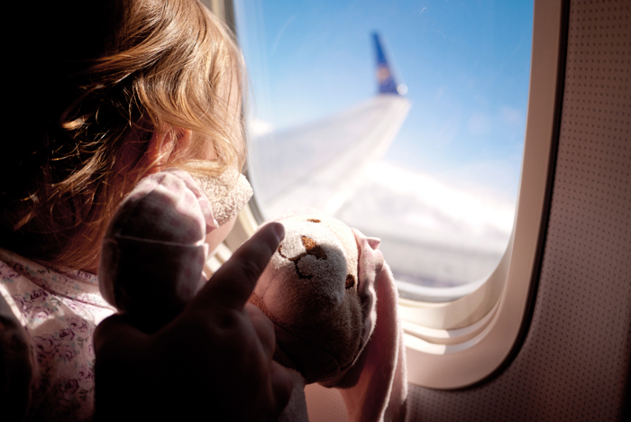 Как летать с ребенком: лайфхаки, советы, как снизить риски, когда лучше не лететь