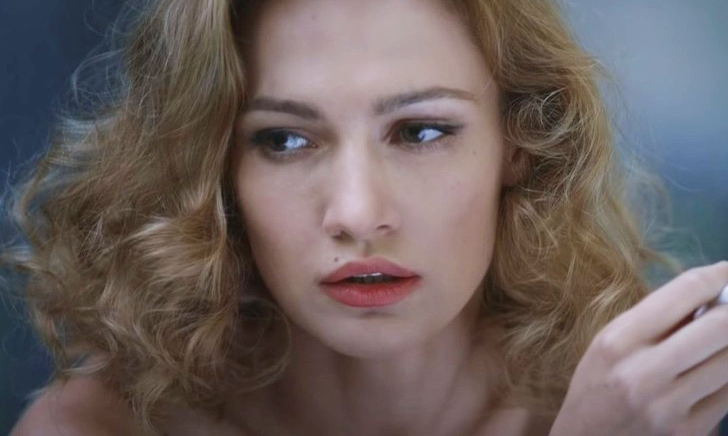 Русская актриса Евгения Брик снялась для журнала MAXIM