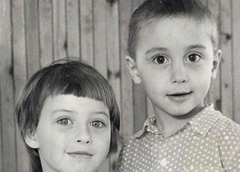 Дима Билан показал детские фотографии