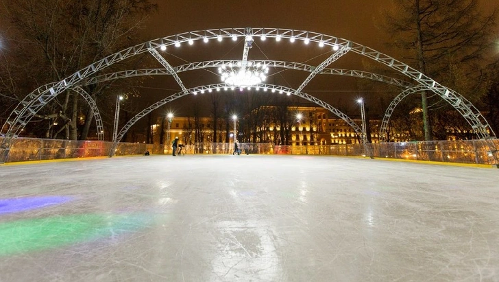 Где покататься на коньках в Москве: 8 атмосферных мест ⛸