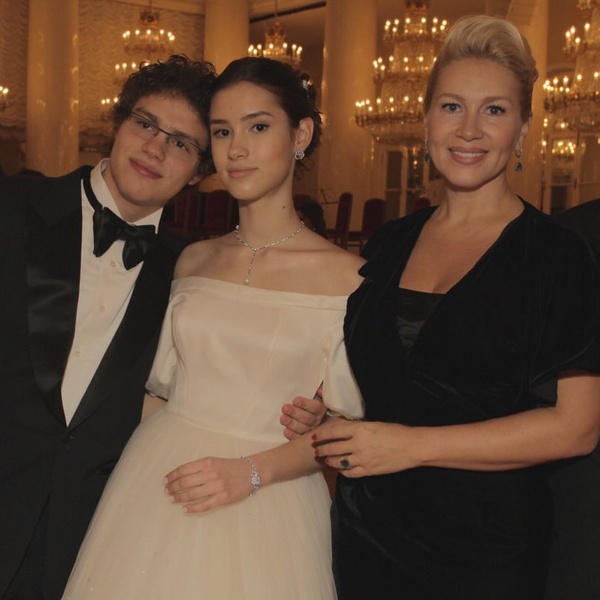 Экс-жена Немцова поведала, как ее дети справились с трагедией