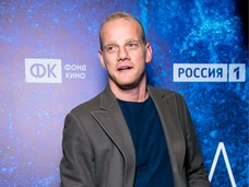 Роман с актрисой на 18 лет младше, разрыв с Раппопорт и съемки в США. «Игра престолов» Юрия Колокольникова