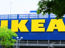Тысячи акул, скидки в 15% для своих и запрет для перекупщиков: как IKEA прощается с Россией