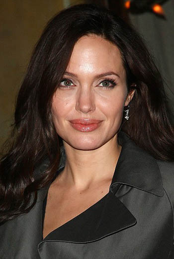 Анджелина Джоли снова на красной дорожке