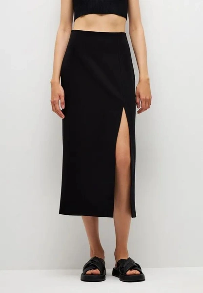 Юбка SelaЦена: 2 599 руб.Где купить: lamoda.ru