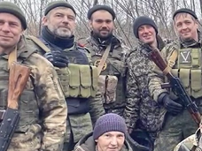 Парень сбежал от мамы, а отец оставил пятимесячного сына. Почему мужчины идут в батальон «БАРС-13»