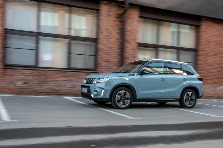 Suzuki Vitara: кроссовер, на который подсаживаешься