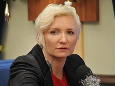 Диана Арбенина впервые показала себя на последних сроках беременности