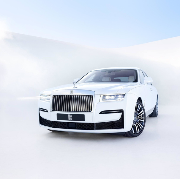 Rolls-Royce Ghost — лучшее в мире привидение с мотором. И полным приводом