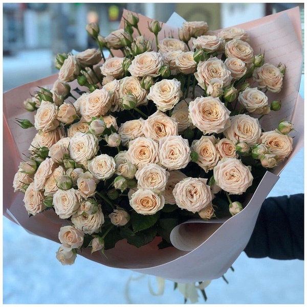 Букет из 11 кремовых кустовых роз, «Радуга Букет»