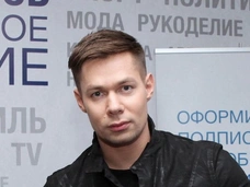Употреблял наркотики и смотрел порно. Стас Пьеха рассказал, как две недели прожил в туалете