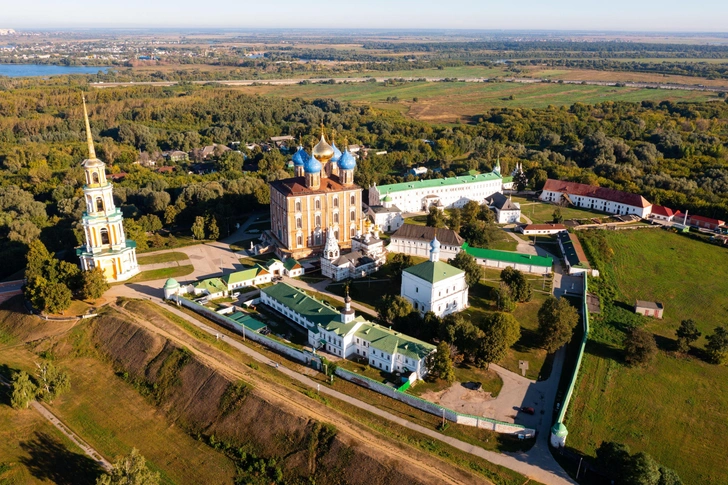 Детинцы в возрасте: где находятся 10 старейших кремлей России