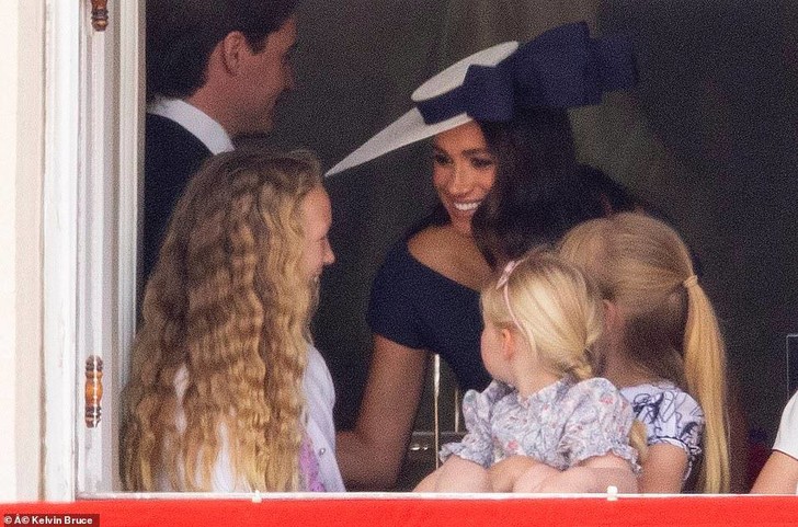 Не сговариваясь: как Кейт Миддлтон и Меган Маркл почтили принцессу Диану на параде в честь Елизаветы II?
