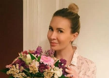 Элина Камирен подготовила фигуру к лету