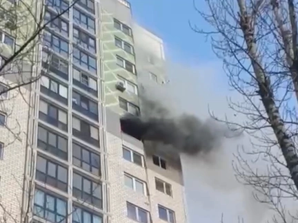 Застрелил мать и сестру, а затем поджег квартиру и покончил с собой: трагедия в московской многоэтажке