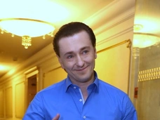 Сергей Безруков взял сына на гастроли в Германию