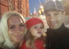 Дочь Антона и Виктории Макарских проявляет таланты кулинара