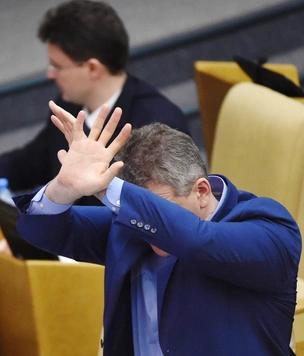 Госдума запретила пропаганду ЛГБТ: главные новости 24 ноября одной строкой