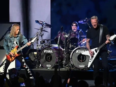 Фанатка Metallica родила ребенка во время концерта группы в Бразилии