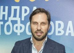 Александр Ревва женился в четвертый раз на Мальдивах