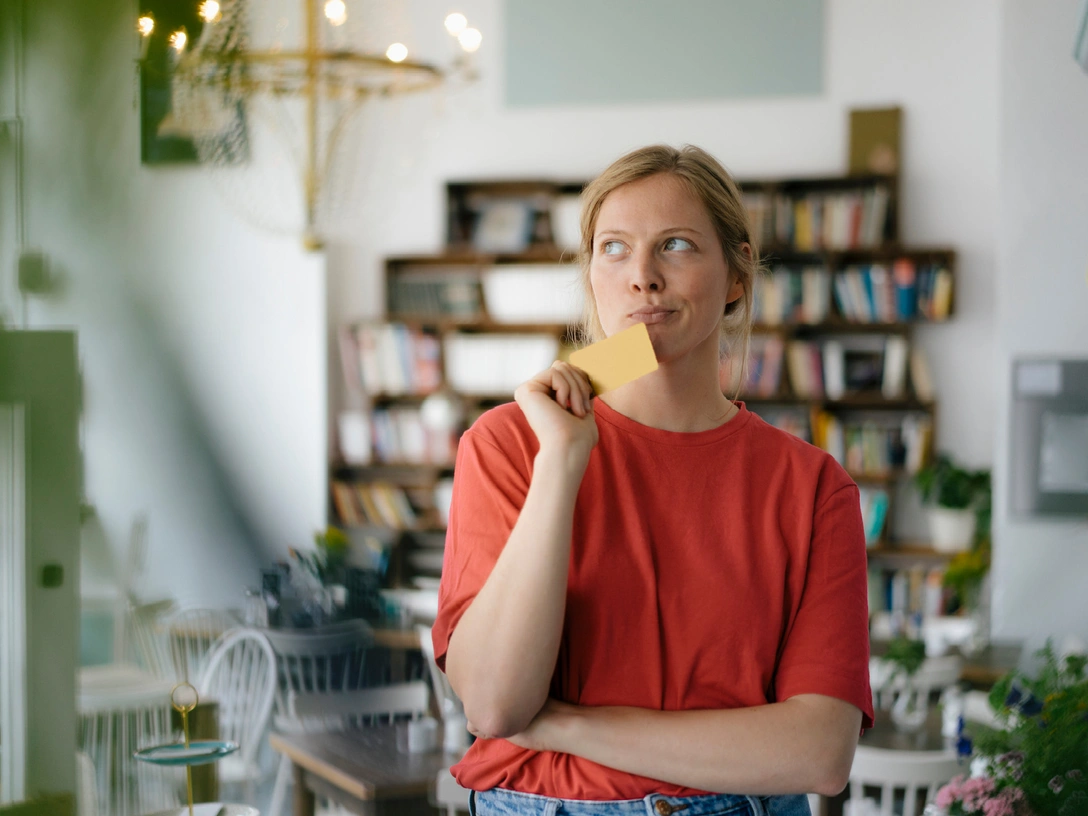 3 признака того, что вы любите усложнять себе жизнь (и как перестать это делать) | marieclaire.ru