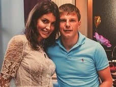 Жена Андрея Аршавина отвергла обвинения его предполагаемой любовницы