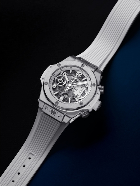 Миллиметры комфорта: Hublot представили часы-унисекс Big Bang Unico в белом цвете
