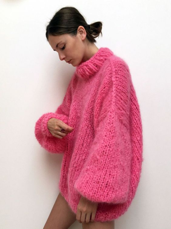 15 ярких свитеров, которые сделают вашу зиму уютной 💗
