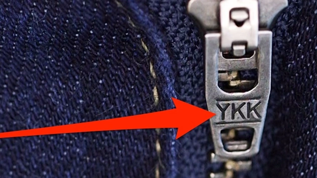 Что означают буквы YKK на застежке-молнии?