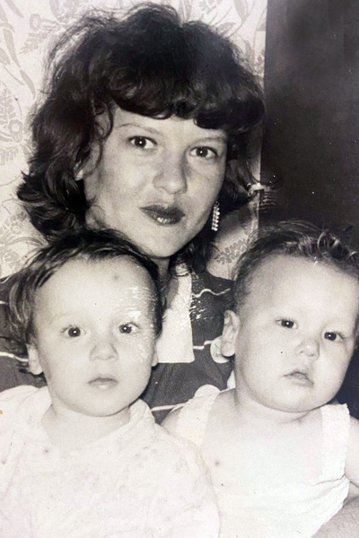 «Боль никуда не ушла». Насилие, смерть матери и измена мужа в жизни Ирины Горбачевой