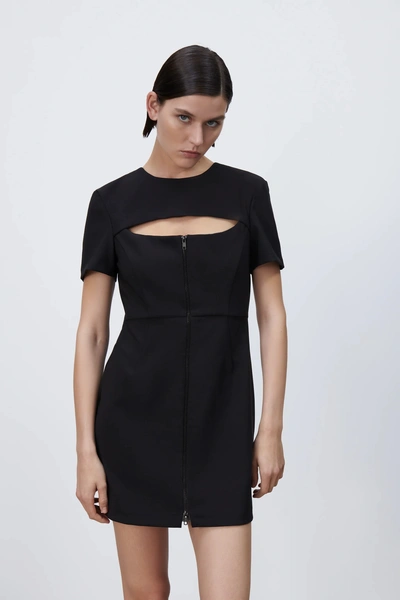 Платье ZaraЦена: 3 299 руб.Где купить: zara.com