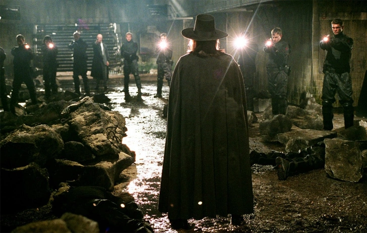 Кадр из кинофильма V for Vendetta, 2005