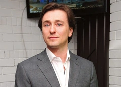 Сергей Безруков спасает больных детей