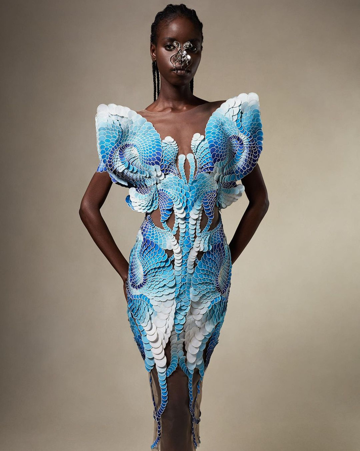 Вид сверху лучше: как выглядит воздушная коллекция Iris van Herpen Haute Couture AW21