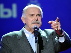 Никита Михалков: «Дети целовали мне руку, когда я крестил их на ночь»