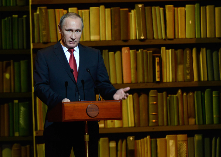 Путин обратился к военным в Кремле: «Вы фактически остановили гражданскую войну, действовали четко и слаженно»