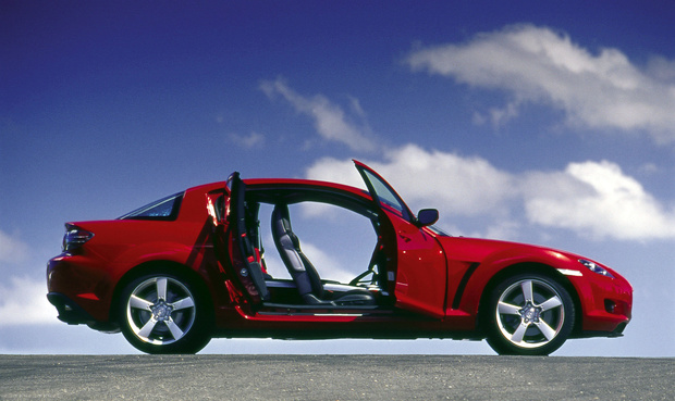 Фото №1 - Очевидные и невероятные: 7 самых необычных автомобилей Mazda