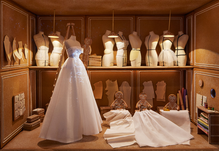 Dior превратил универмаг Harrods в волшебный пряничный домик