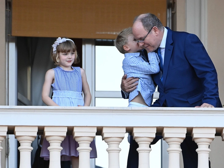 Альбер II с дочерью и сыном на празднике Сен-Жан в Монако, 23 июня 2021